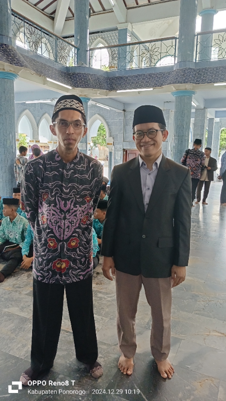 Bersama Pengasuh Pesantren Al Muqoddasah