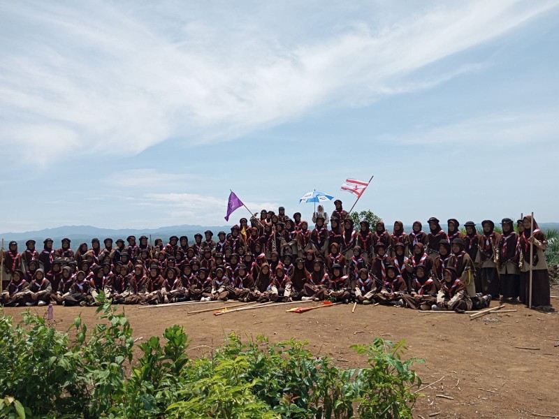 Album kenang kenangan kemah santri 2024